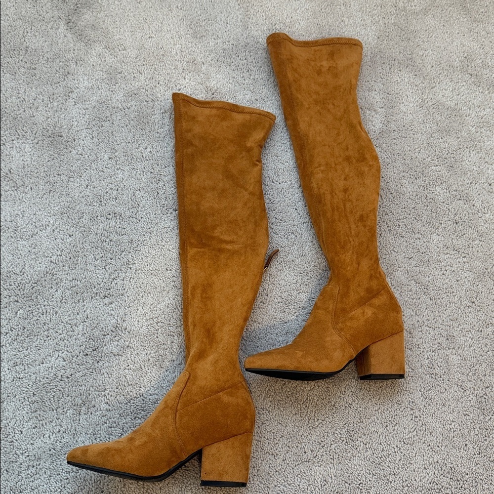 Goodnight Macaroon โMarloโ Over-The-Knee Boots | Size 37 | Tan Suede Leather